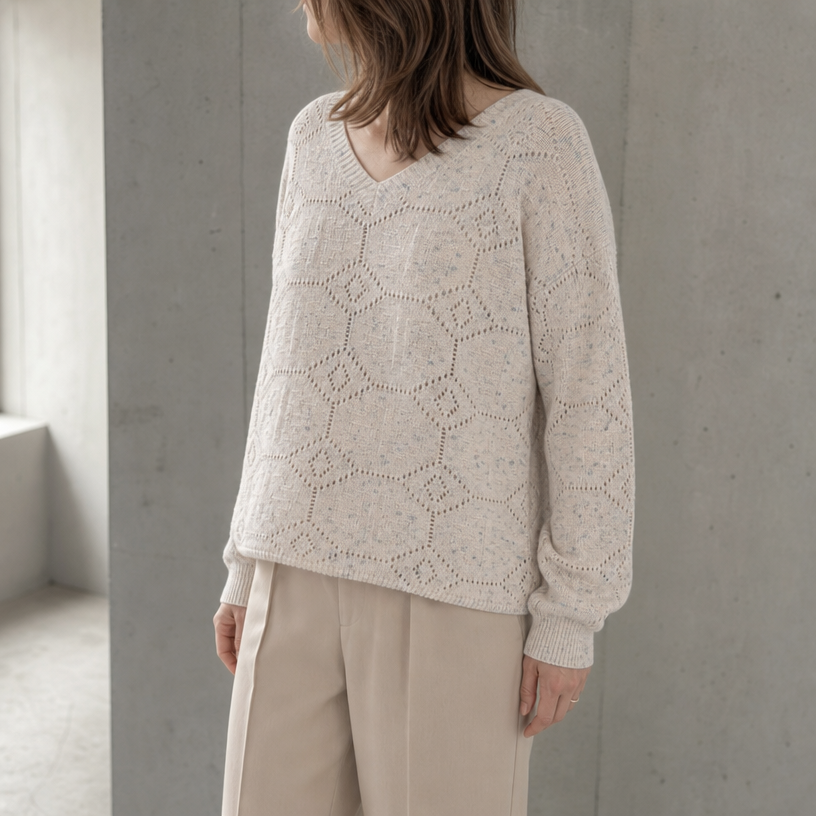 Elegant Women's V-Neck Lace Pullover for a Sophisticated, Polished Everyday Look