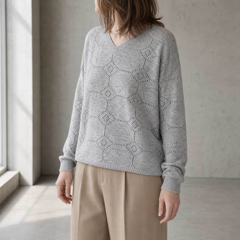 Elegant Women's V-Neck Lace Pullover for a Sophisticated, Polished Everyday Look