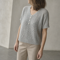 Elegant Short-Sleeve V-Neck Pullover for Women with a Modern, Timeless Design
