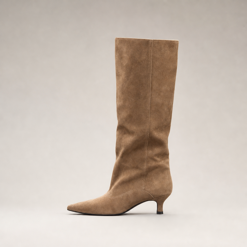 Comfortable Women's Pointed Toe Boots for Cozy Autumn Days and Easy Styling
