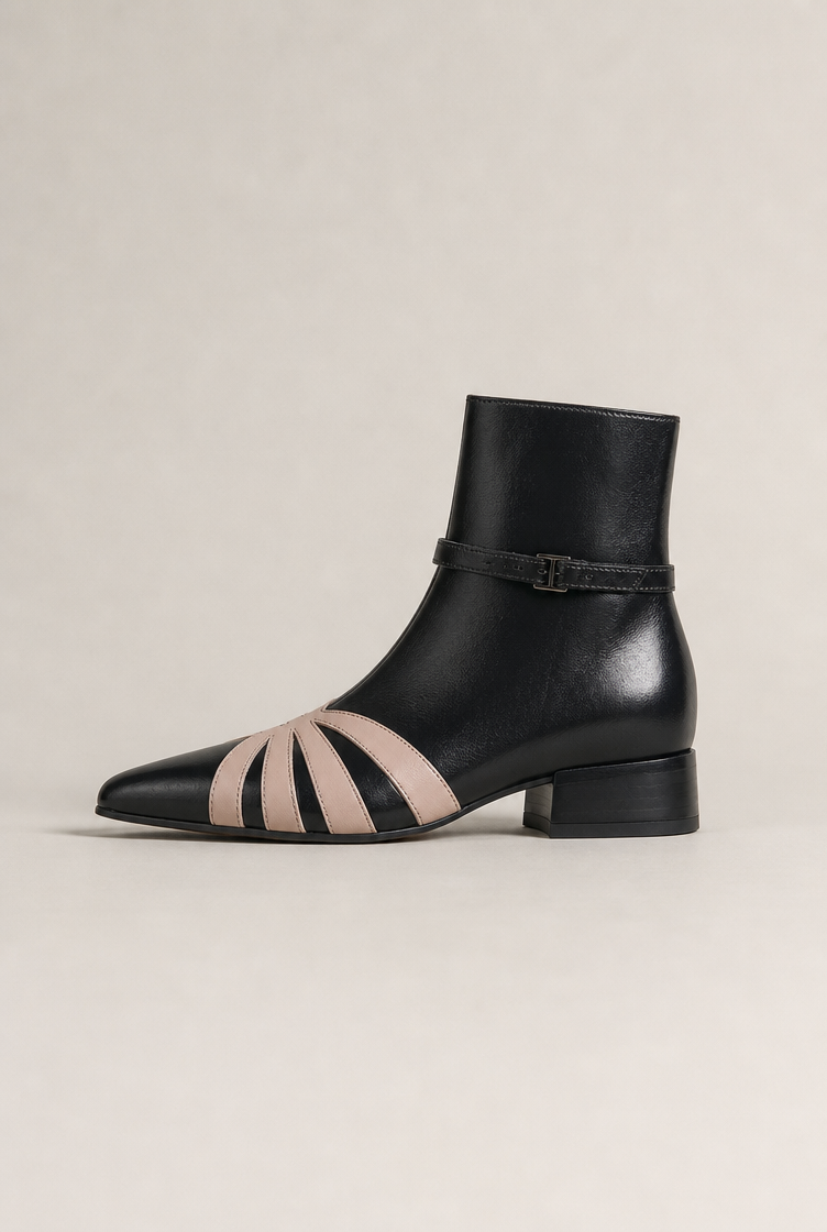 Elegant Women's Pointed Ankle Boots for a Sophisticated Autumn Look