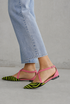 Elegant Women's Cross-Strap Flats for Effortless Everyday Style and Comfort