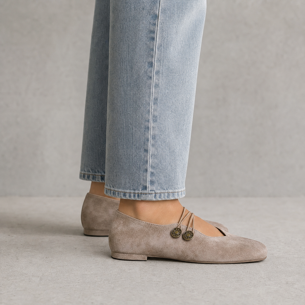 Comfortable Women's Mary Jane Flats with a Chic, Sophisticated Everyday Look