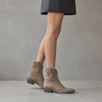 Comfortable Women's Western Ankle Boots for Cozy Autumn Days and Easy Styling