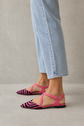 Elegant Women's Cross-Strap Flats for Effortless Everyday Style and Comfort