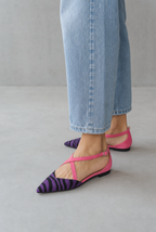 Elegant Women's Cross-Strap Flats for Effortless Everyday Style and Comfort