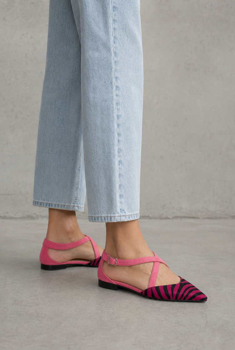 Elegant Women's Cross-Strap Flats for Effortless Everyday Style and Comfort