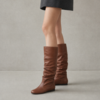 Comfortable Women's Slouchy Boots for Cozy Autumn Days and Easy Styling