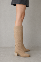 Elegant Women's Knee High Boots for a Sophisticated Autumn Look