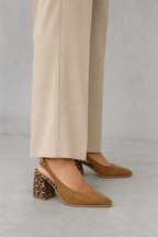 Comfortable Women's Pointed Toe Slingbacks with a Chic, Sophisticated Everyday Look
