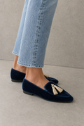 Elegant Tassel Loafers for Women with a Modern, Timeless Design