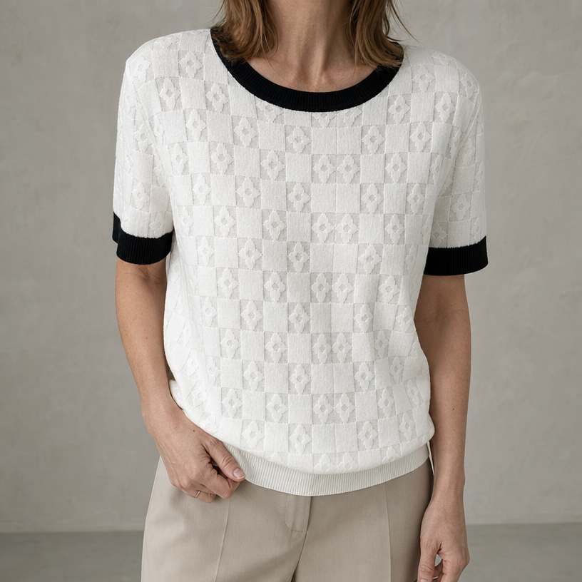 Elegant Checkerboard Knit Pullover for Women Designed for Modern Everyday Style