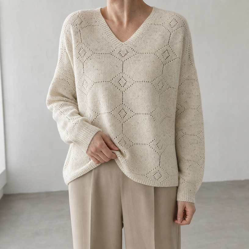 Elegant Women's V-Neck Lace Pullover for a Sophisticated, Polished Everyday Look