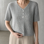 Elegant Short-Sleeve V-Neck Pullover for Women with a Modern, Timeless Design