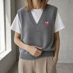 Stylish Women's V-Neck Knit Vest Designed for All-Day Comfort and Ease