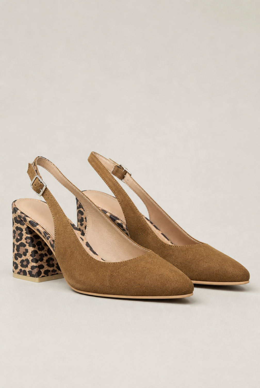 Comfortable Women's Pointed Toe Slingbacks with a Chic, Sophisticated Everyday Look