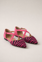 Elegant Women's Cross-Strap Flats for Effortless Everyday Style and Comfort