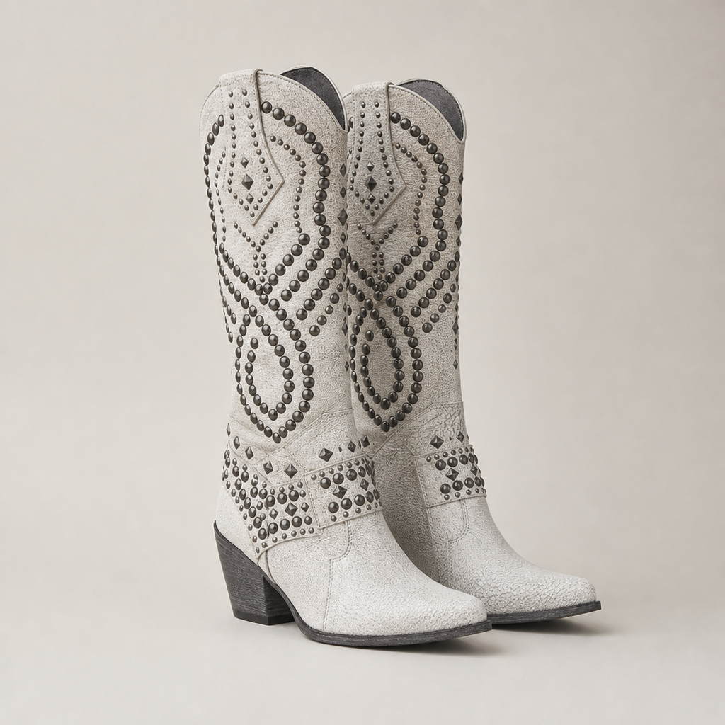 Comfortable Women's Studded Heeled Boots for Cozy Autumn Days and Easy Styling