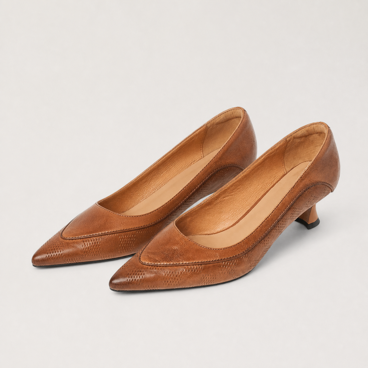 Elegant Women's Pointed Toe Pumps for Effortless Everyday Style and Comfort