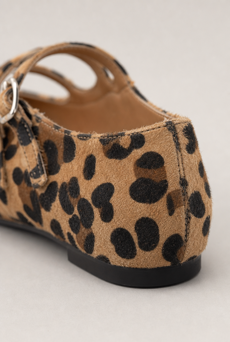 Stylish Women's Mary Jane Flats Designed for All-Day Comfort and Ease