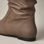 Comfortable Women's Knee High Boots for Cozy Autumn Days and Easy Styling