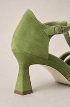 Elegant Women's Cutout T-Strap Pumps for Effortless Everyday Style and Comfort