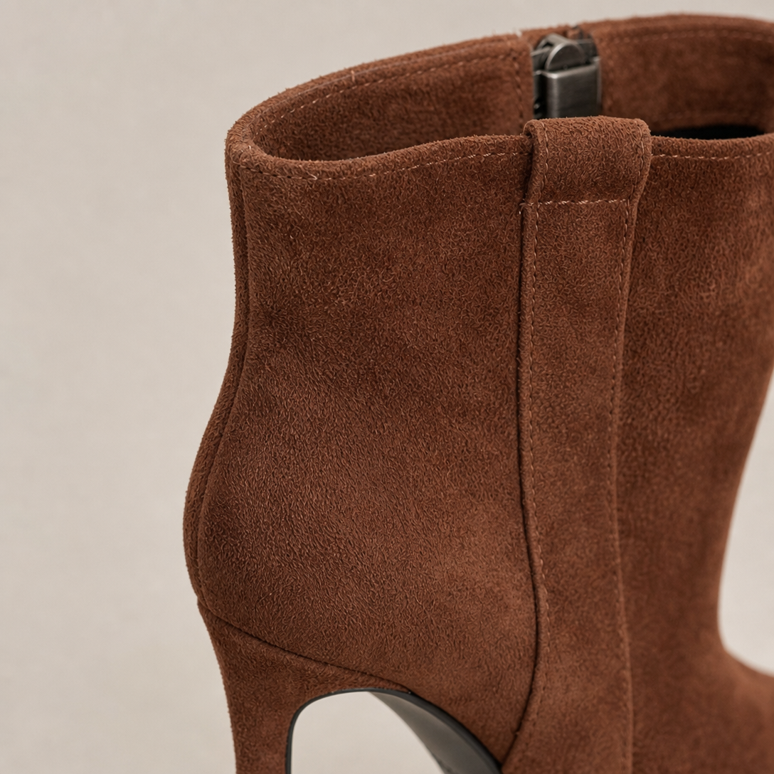 Comfortable Women's Pointed Toe Stiletto Boots for Cozy Autumn Days and Easy Styling