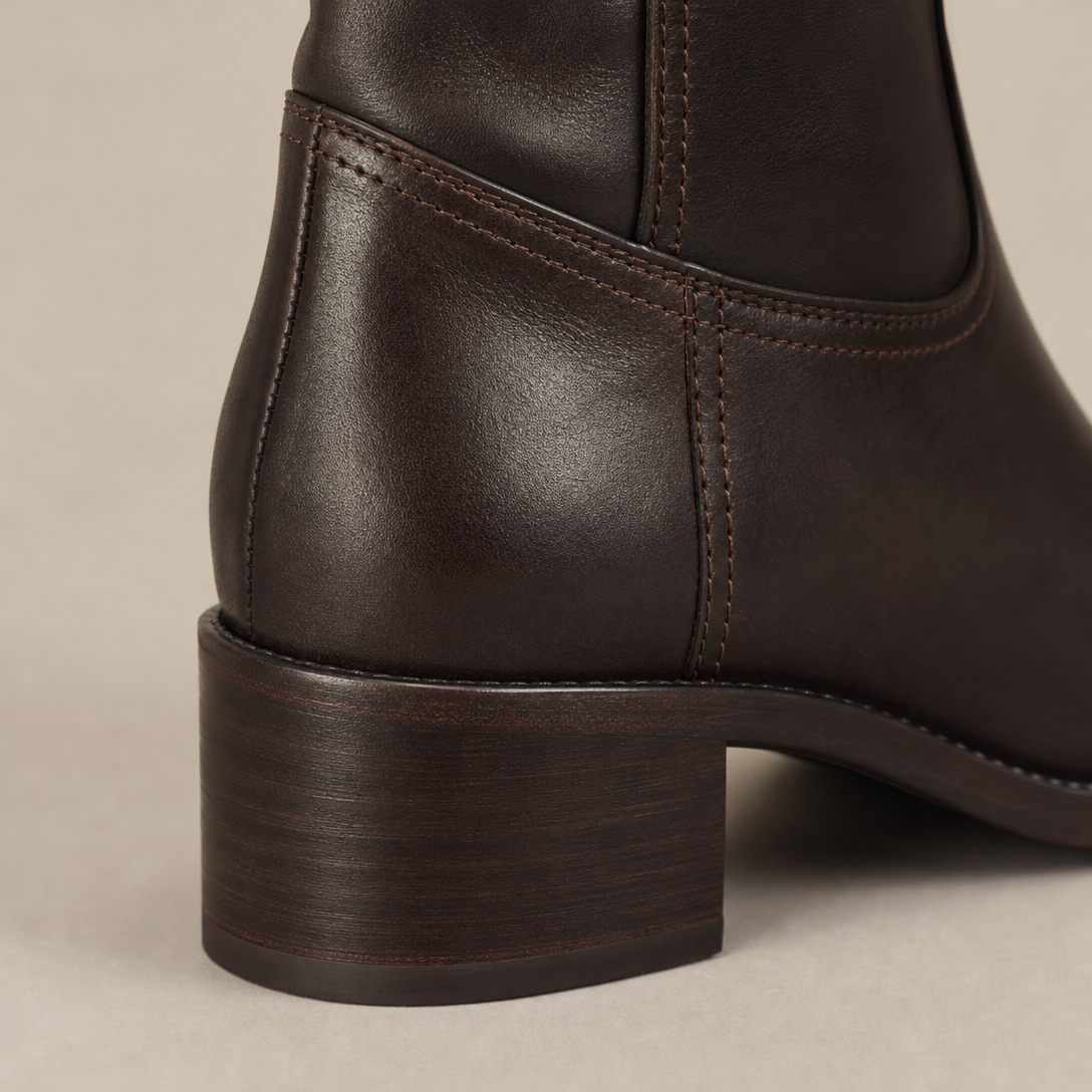 Elegant Knee High Boots for Women with a Modern, Timeless Design
