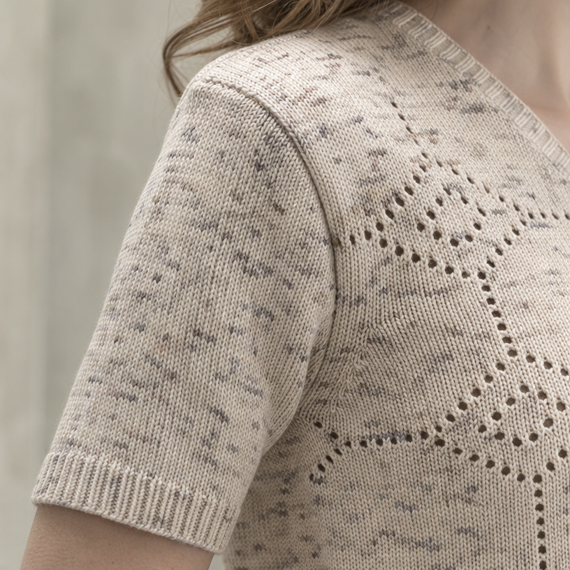 Comfortable Women's V-Neck Eyelet Pullover for Effortless Everyday Elegance