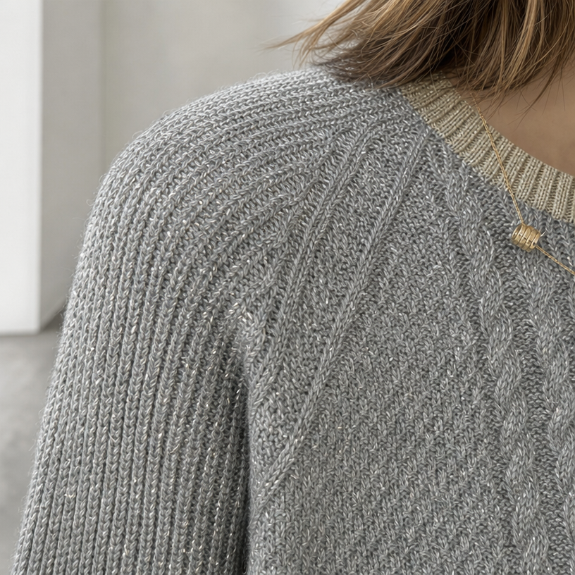 Elegant Raglan Cable Pullover for Women with a Modern, Timeless Design