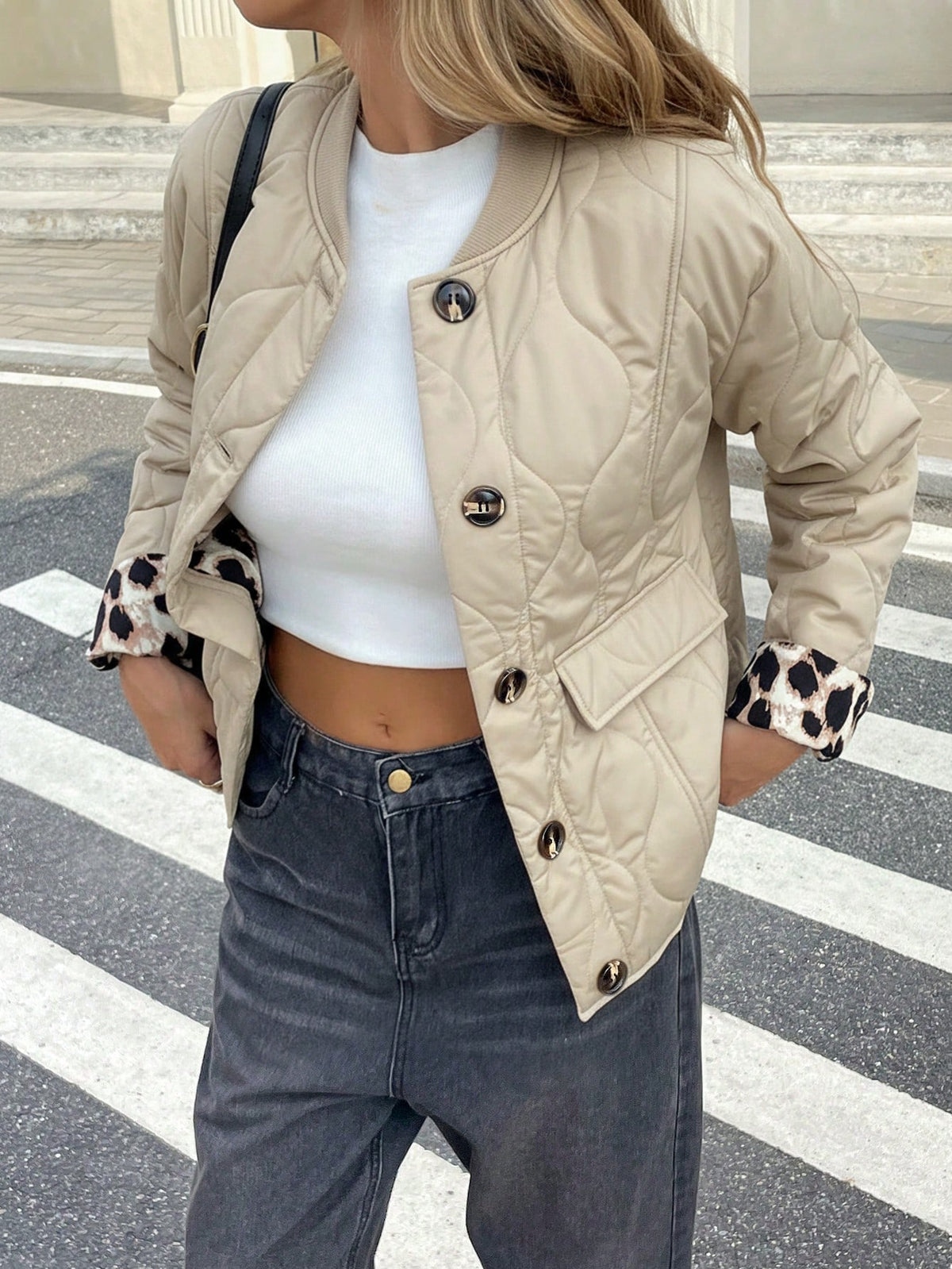 Chic Leopard Cuff Quilted Bomber Jacket Beige